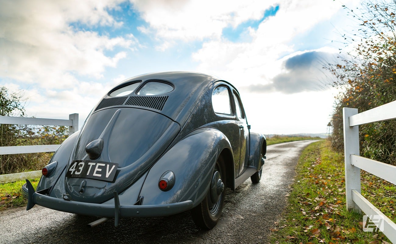 DSC 1967 garbus klasyczny widok - widok z boku klasycznego Volkswagena Typ 1 z 1967 roku